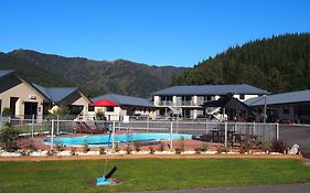 Linkwater Motel And Backpackers  4* New Zealand